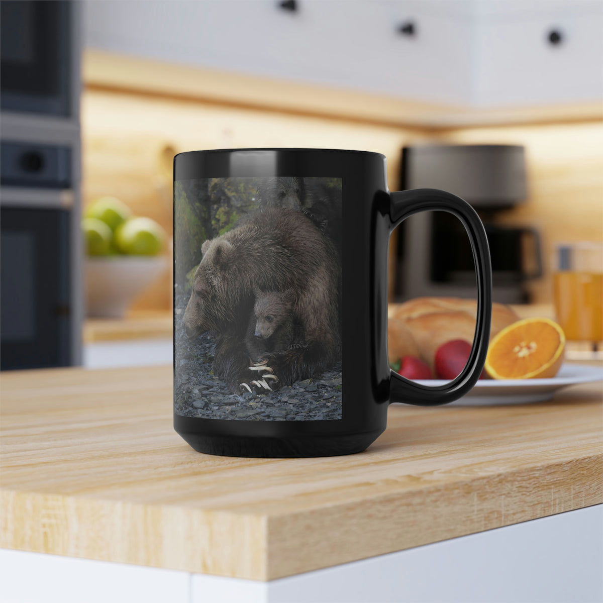 Embracing Sow Mirrored Black Mug, 15oz